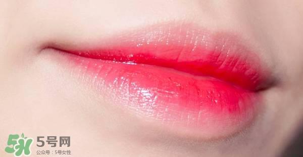 珊瑚红口红是什么颜色？珊瑚红口红试色