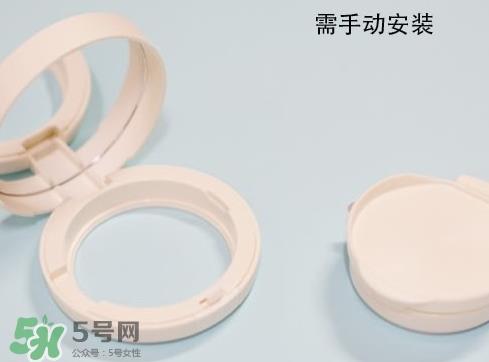 气垫替换装可以通用吗?气垫替换装里有粉扑吗?