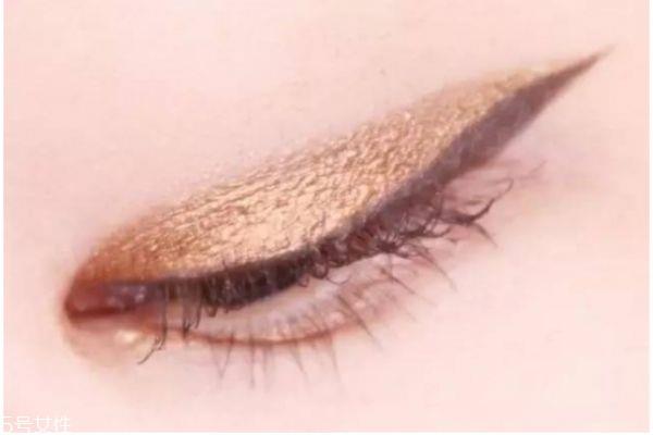 单眼皮小内双怎么画眼妆 单眼皮眼妆基础画法 单眼皮小内双怎么画眼妆 单眼皮眼妆基础画法