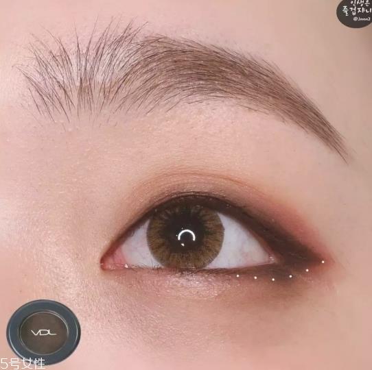 单眼皮小内双怎么画眼妆 单眼皮眼妆基础画法 单眼皮小内双怎么画眼妆 单眼皮眼妆基础画法