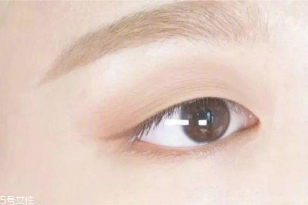 单眼皮小内双怎么画眼妆 单眼皮眼妆基础画法 单眼皮小内双怎么画眼妆 单眼皮眼妆基础画法