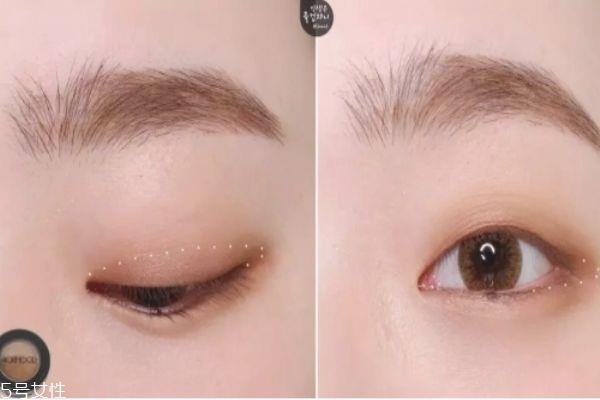 单眼皮小内双怎么画眼妆 单眼皮眼妆基础画法 单眼皮小内双怎么画眼妆 单眼皮眼妆基础画法