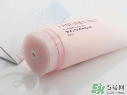 洗面奶什么时候用最好?洗面奶什么时候洗最好?