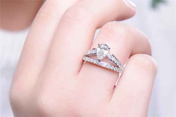 70分钻戒的寓意 爱妻子的象征