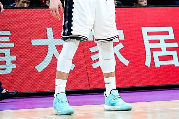 aj33 se郭艾伦配色多少钱 郭艾伦全新战靴