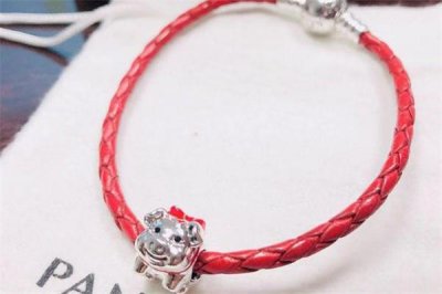 ​潘多拉猪年红绳手链多少钱 本命年最佳礼物
