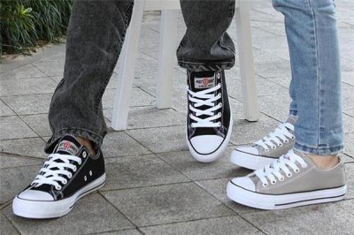 ​帆布鞋为什么会变黄 有三种原因