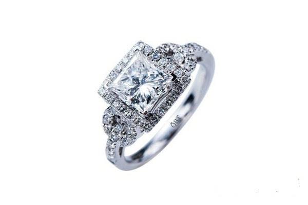 多少克拉的钻戒算鸽子蛋 鸽子蛋钻戒多少钱