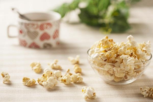 爆米花加什么又香又脆 吃爆米花对身体好不好