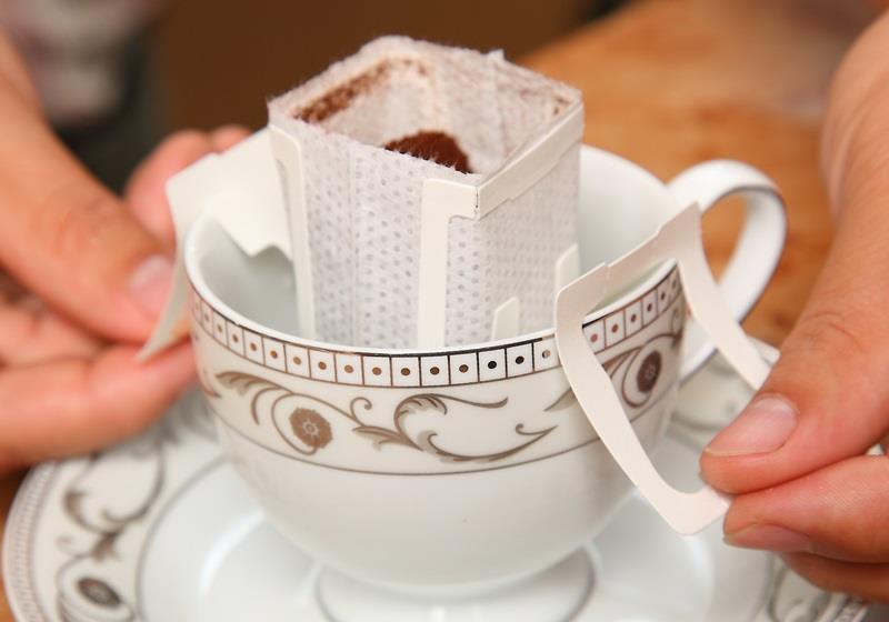 挂耳式咖啡冲泡方法图解 挂耳式咖啡冲泡方法图解