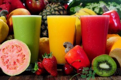 ​水果榨成果汁营养流失?水果榨果汁好喝吗?