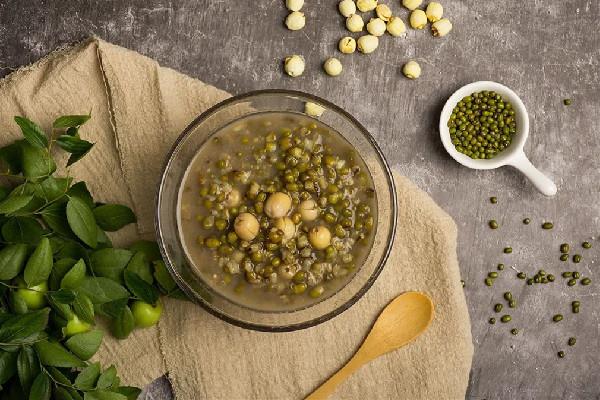 绿豆汤放冰箱能放天 绿豆汤放一晚上还能喝吗