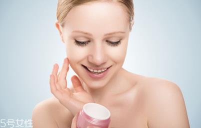 护肤品不吸收怎么办 护肤品不吸收什么原因 护肤品不吸收怎么办 护肤品不吸收什么原因