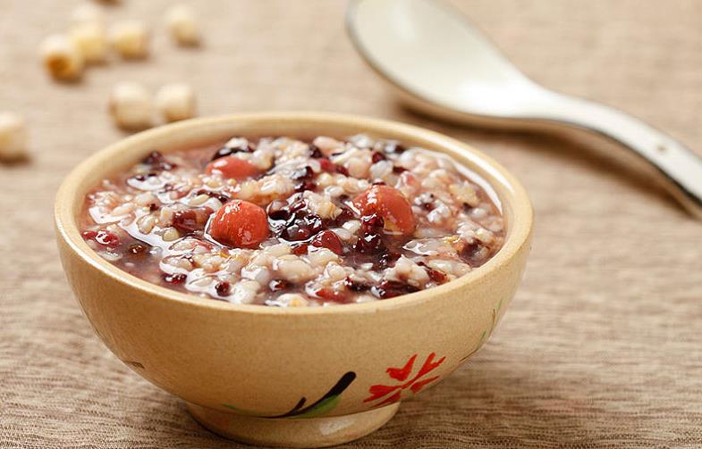 八宝粥煮出来为什么不红 八宝粥怎么煮颜色红又软烂 八宝粥煮出来为什么不红 八宝粥怎么煮颜色红又软烂