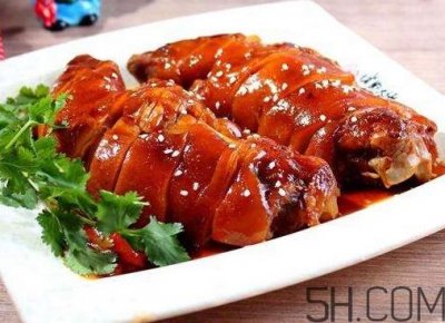 前猪脚好还是后猪脚好?猪脚和什么一起煲汤好