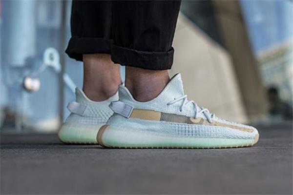 yeezy 350 v2 hyperspace货量 中签几率很大 yeezy 350 v2 hyperspace货量 中签几率很大