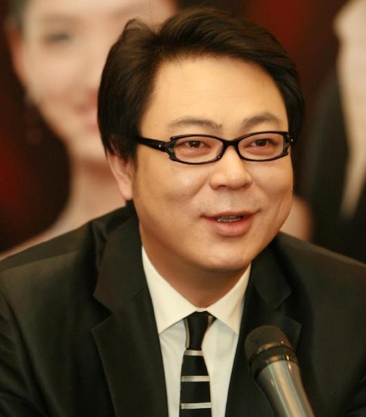 高亚麟被曝家暴出轨聊天记录 高亚麟结婚生子了吗?