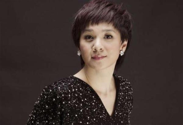 娱乐柯以敏个人资料简介 柯以敏是什么人物 1