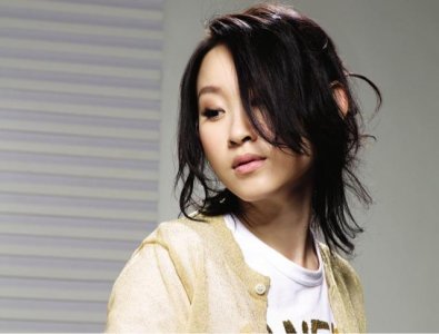 王菀之(中国香港创作女歌手)