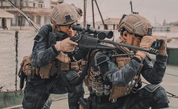 影视红海行动人物结局 蛟龙小队八人死了两个伤了两个 1