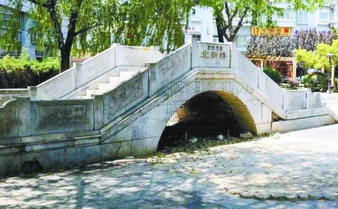 探秘我国十大奇异地区（锁龙井里面真的有龙吗）  5