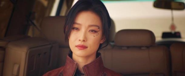 影视《西出玉门》叶流西和青芝是一个人吗 2