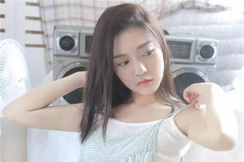 吵架后女朋友怎么让她安静