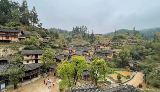 探秘福建省长汀县丁屋岭石蛤蟆cs 1