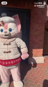 这个“女明星”踩“心”赶人?网友吵上热搜