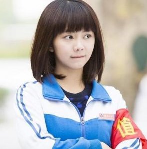 娱乐圈8位天生“娃娃脸”女明星,将近30岁的她演高中生青春依旧