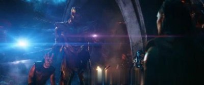 《复仇者联盟4:终局之战》最新海报,复仇者们最想带回来的人