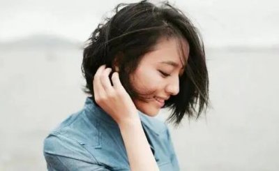 见面热情不见面冷淡的女生是什么情况?