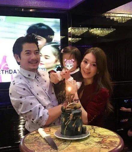 郭富城回应妻子方媛怀三胎:我自己都不知道