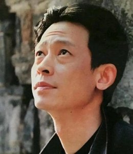 “老戏骨”王志文的前半生:撵走徐帆,逼哭许晴,42岁娶兰博基尼女总裁,如今