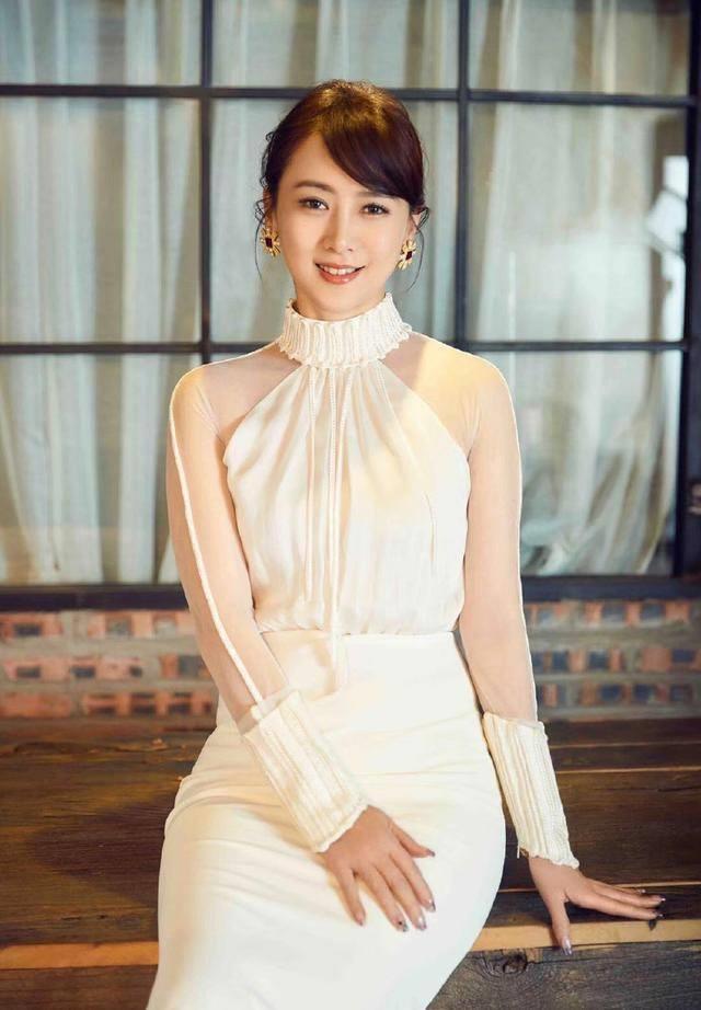 你喜欢翁虹嘛,对她有什么看法或者想说的?