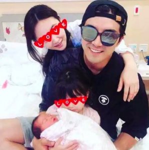 贺军翔老婆是谁 贺军翔怎么了出了什么事?