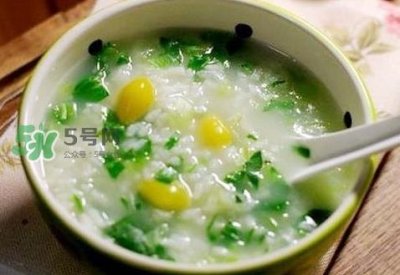 ​荷叶粥的营养价值_荷叶粥的功效与作用及饮食禁忌