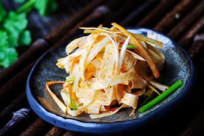 ​凉拌油豆皮怎么做 凉拌油豆皮的做法