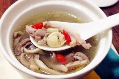​墨鱼猪肚汤的功效作用?怎么制作?