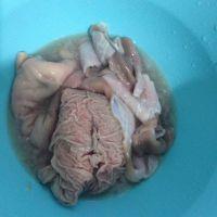 墨鱼猪肚汤的功效作用?怎么制作?