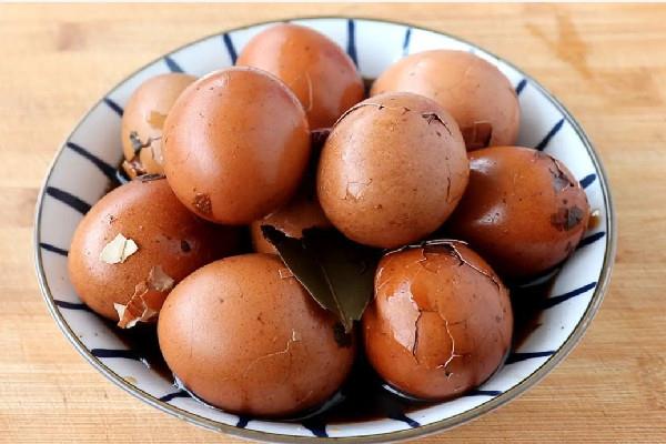 茶叶蛋要泡多久入味 茶叶蛋放什么材料 茶叶蛋要泡多久入味 茶叶蛋放什么材料