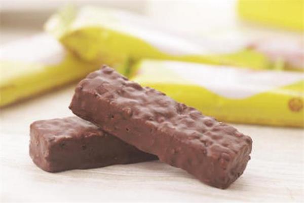 蛋白棒是健身前还是健身后吃 蛋白棒能增肌吗