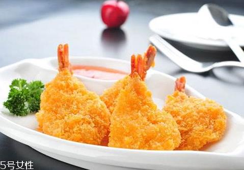 凤尾虾是河虾还是海虾 虾味鲜嫩