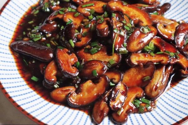 香菇一天吃多少合适 十个没问题