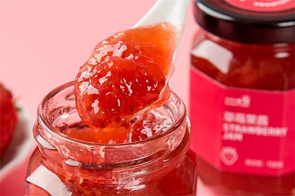 做草莓酱一斤草莓放多少糖 草莓酱太甜了怎么办