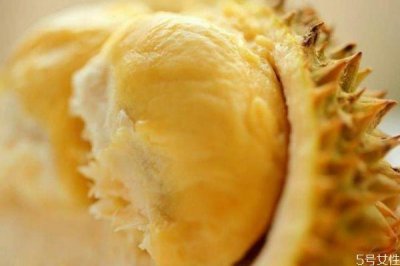 ​榴莲肉有点硬怎么变软 榴莲肉有点硬可以吃吗