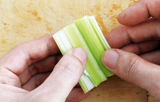 蒜苗怎么摘？蒜苗怎么处理