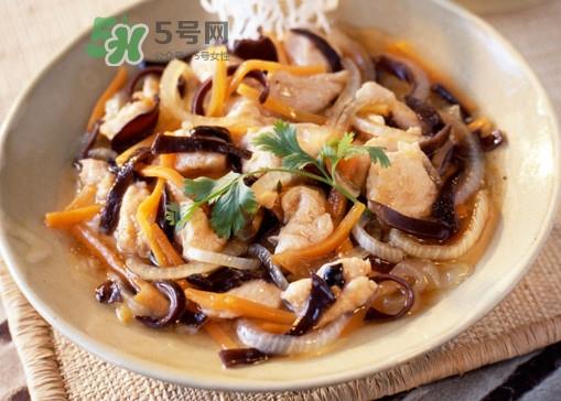 羊肚菌可以和什么煲汤？羊肚菌可以煲粥吗