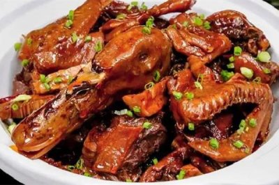 ​鸭肉减肥期间能吃吗 鸭肉的热量高吗