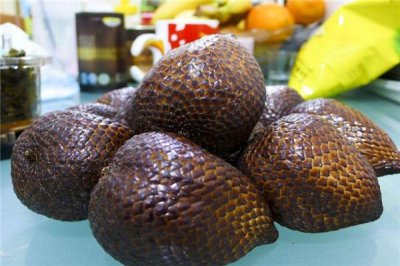 ​蛇皮果里面长什么样 果肉很鲜嫩